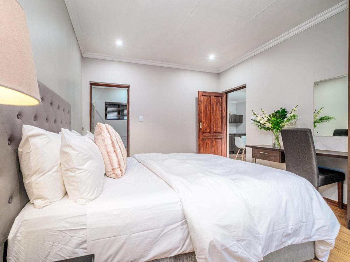 Hurlingham House Guest House Johannesburg Ngoại thất bức ảnh